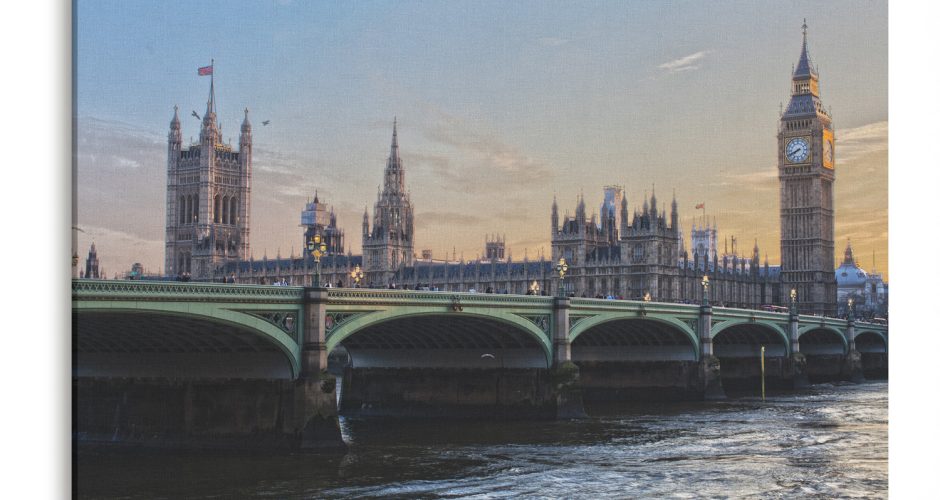 Πίνακες - Η επιβλητική Βουλή στο Λονδίνο