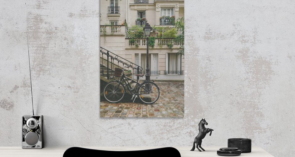 canvas - Ένα ποδήλατο σε ένα Γαλλικό σοκάκι