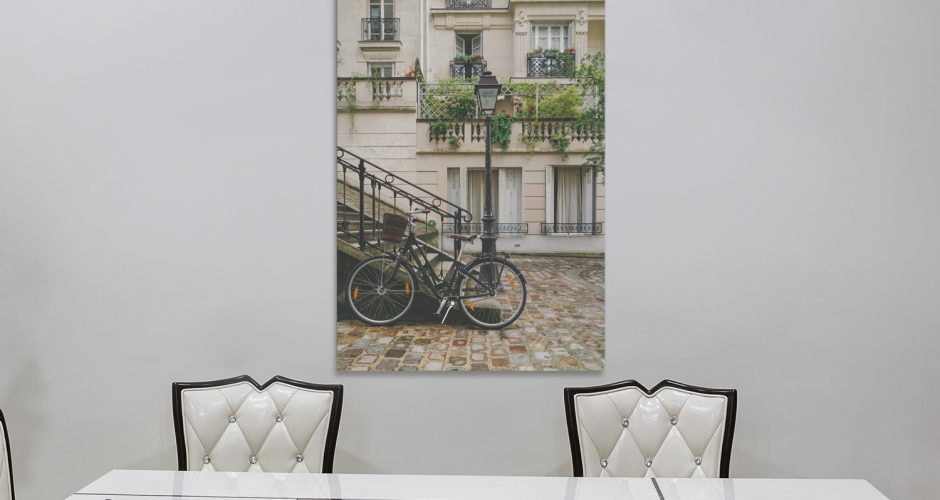 canvas - Ένα ποδήλατο σε ένα Γαλλικό σοκάκι