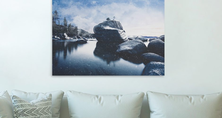 canvas - Χιόνια στα βράχια της λίμνης