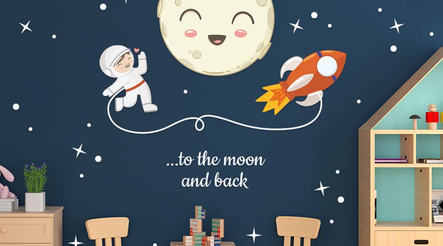 Αυτοκόλλητα Τοίχου - Γελαστό φεγγάρι, αστροναύτης, σκάφος και φράση με αστέρια και κύκλους