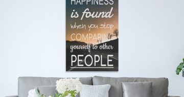 Πίνακες - Happiness is found quote